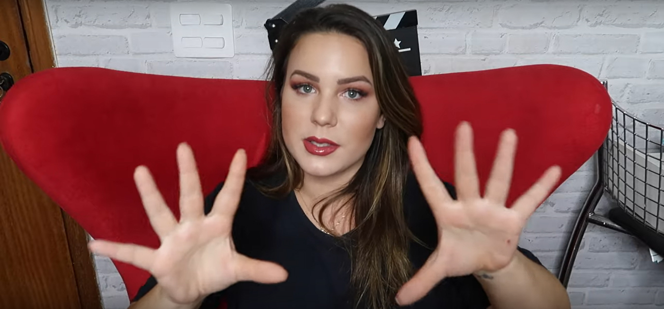 O QUE MUDOU DEPOIS DOS 15 ANOS?  Cacau do canal Senta lá Cláudia conta tudo