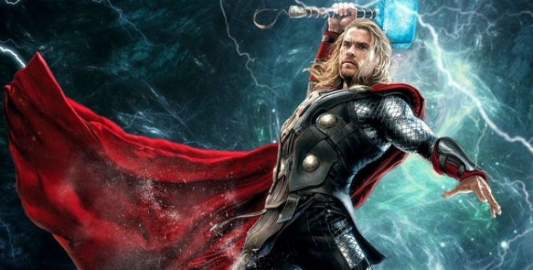 THOR VAI DEIXAR DE SER O DEUS DO TROVÃO? Heroína levanta martelo do Thor de forma estranha
