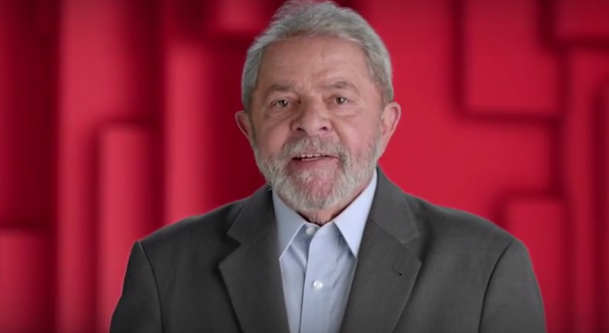 Primeiro dia, real cai frente a valorização do Dolar e o mercado financeiro tem queda de ações. No primeiro dia após LULA ser eleito de forma democrática gera incertezas sobre a instabilidade do governo.