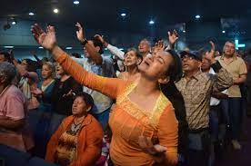 Zaqueu, aonde tu estás trepando? – Pregação em igreja pentecostal